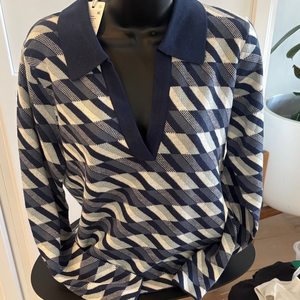 Marine Layer Navy and Cream Patterned Sweater